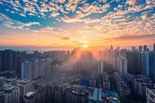 城市日出美景