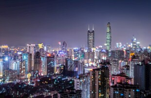 繁华都市夜景璀璨灯火