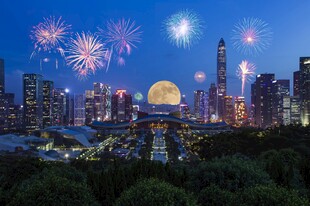 喜庆的烟花深圳