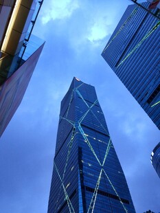这城市那么空