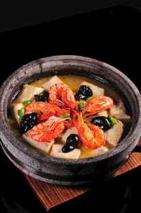 石锅海鲜豆腐煲
