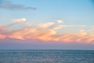 海上绚烂晚霞美景
