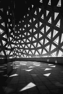 几何结构建筑内部空间