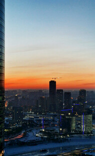 城市黄昏天际线壮丽景观