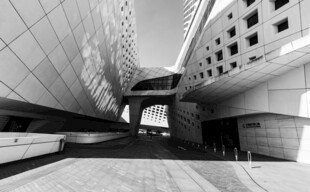 现代建筑内部独特空间