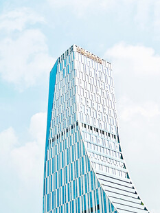 现代摩天大楼外观风采