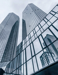 都市摩天大楼玻璃建筑景观