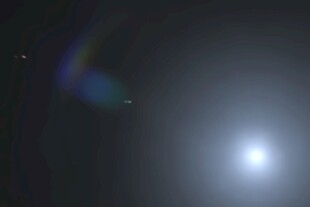 夜空中的神秘光晕