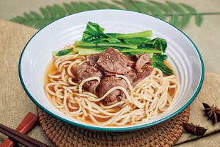 牛肉青菜拌面