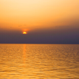 海上日落美景