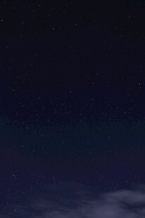 夜空下的朦胧景象