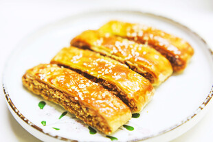 香酥芝麻糕点