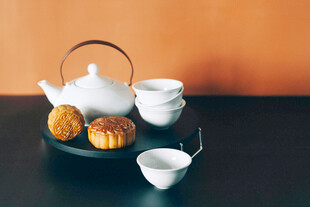 中式茶具搭配美味点心