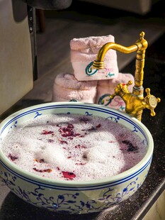 传统中式碗装特色饮品