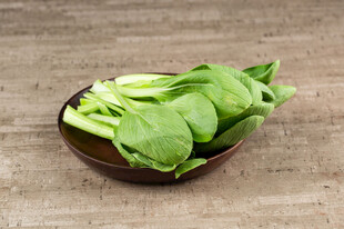 碗中鲜嫩菠菜