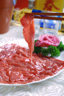 鲜嫩牛肉诱人色泽
