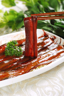 酱香浓郁的美味酱排骨