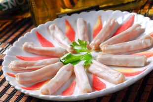 美味摆盘的特色香肠