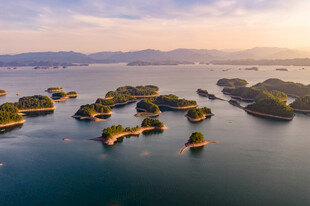 海上群岛壮丽风光