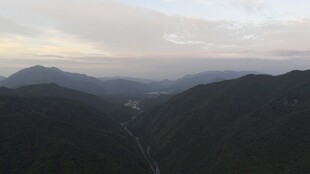 山间暮色风景