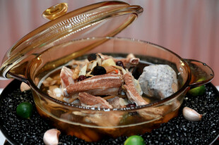 马来西亚古法肉骨茶