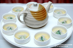 羊汤水晶蔬菜饺