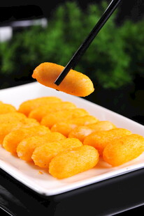 金黄油炸小食