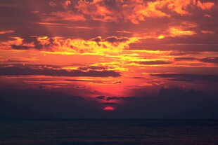海上壮丽日落美景