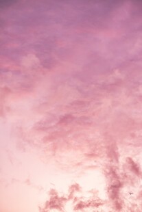 梦幻粉紫色天空美景