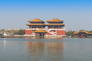 水上中式古建筑景观