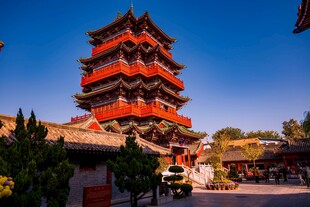 古色古香的多层中式塔楼