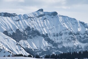雪山壮丽风光