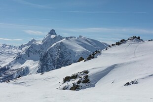 壮丽雪山景致