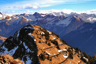 壮丽高山景观