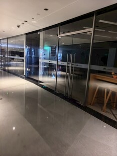 现代建筑丽泽SOHO室内