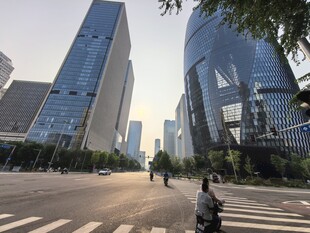 都市繁华街景