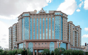 现代风格大型建筑外观