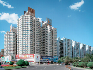城市高楼建筑群景观