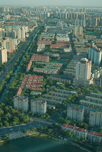 城市俯瞰建筑与绿化景观
