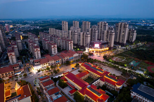 城市夜景俯瞰