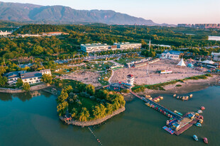 海滨城市风光俯瞰图