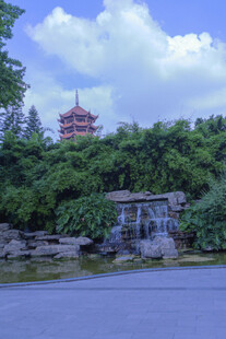 湖畔古建风景