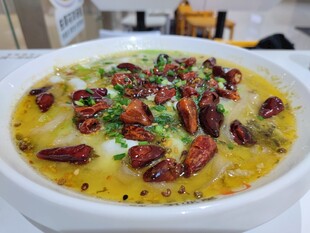 金汤酸菜鱼