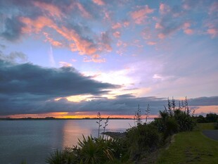 海滨绚丽晚霞美景