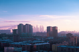 城市黄昏天际线景观