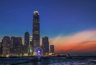 香港璀璨夜景天际线