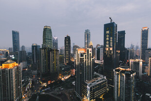 都市高楼夜景俯瞰