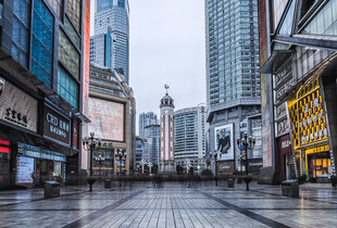都市繁华商业街景象