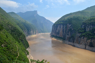 壮丽长江峡谷风光