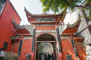 中式古建筑红色牌坊景观
